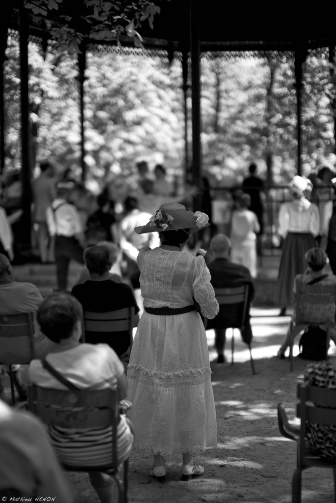 Bal au jardin du Luxembourg.jpg