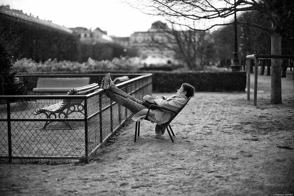 Le dormeur du Palais Royal.jpg