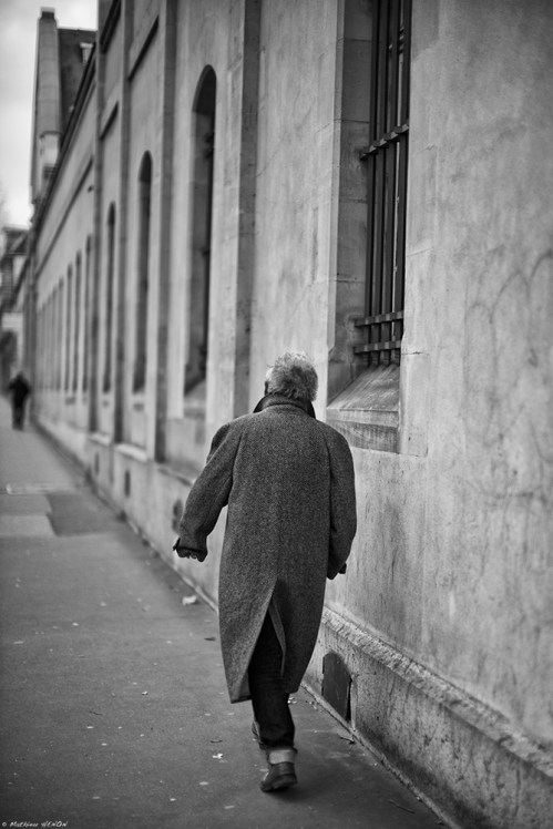 L'homme pressé.jpg