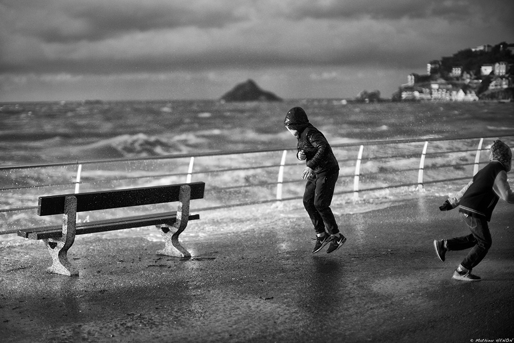 Jouer avec le feu.jpg